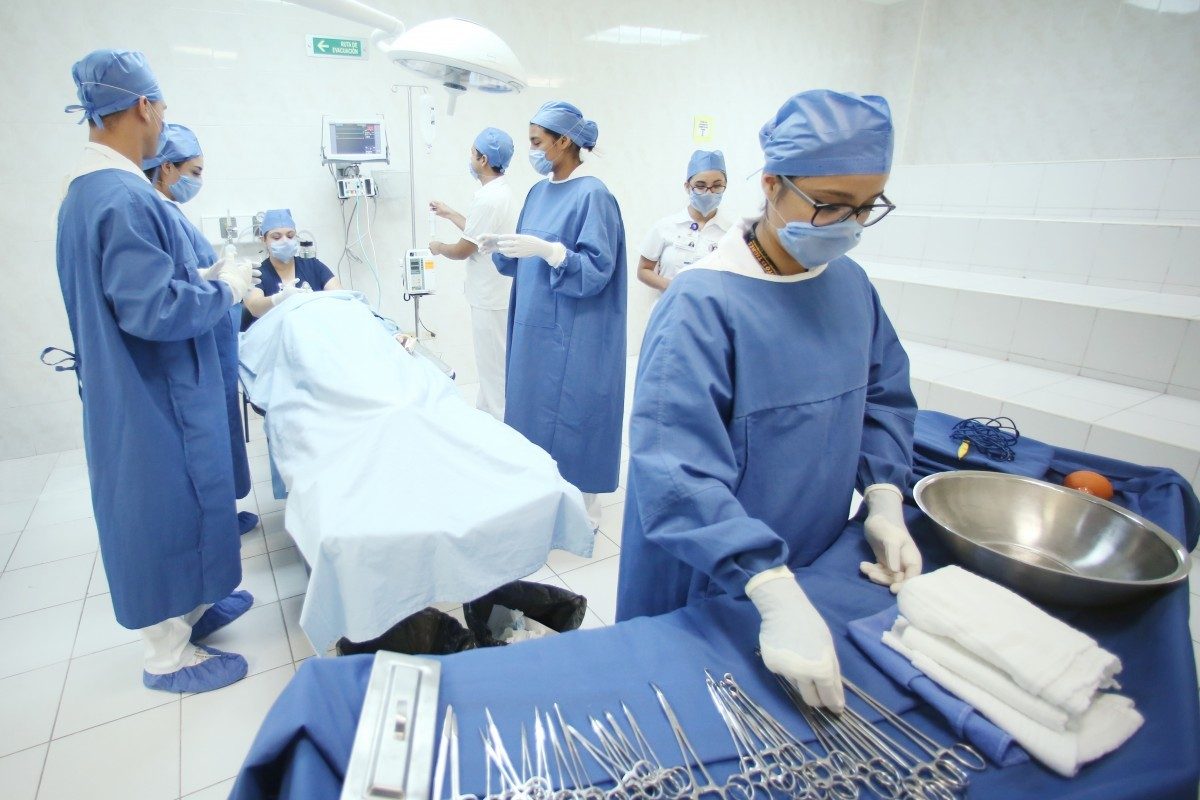 Surgeons in the operation room